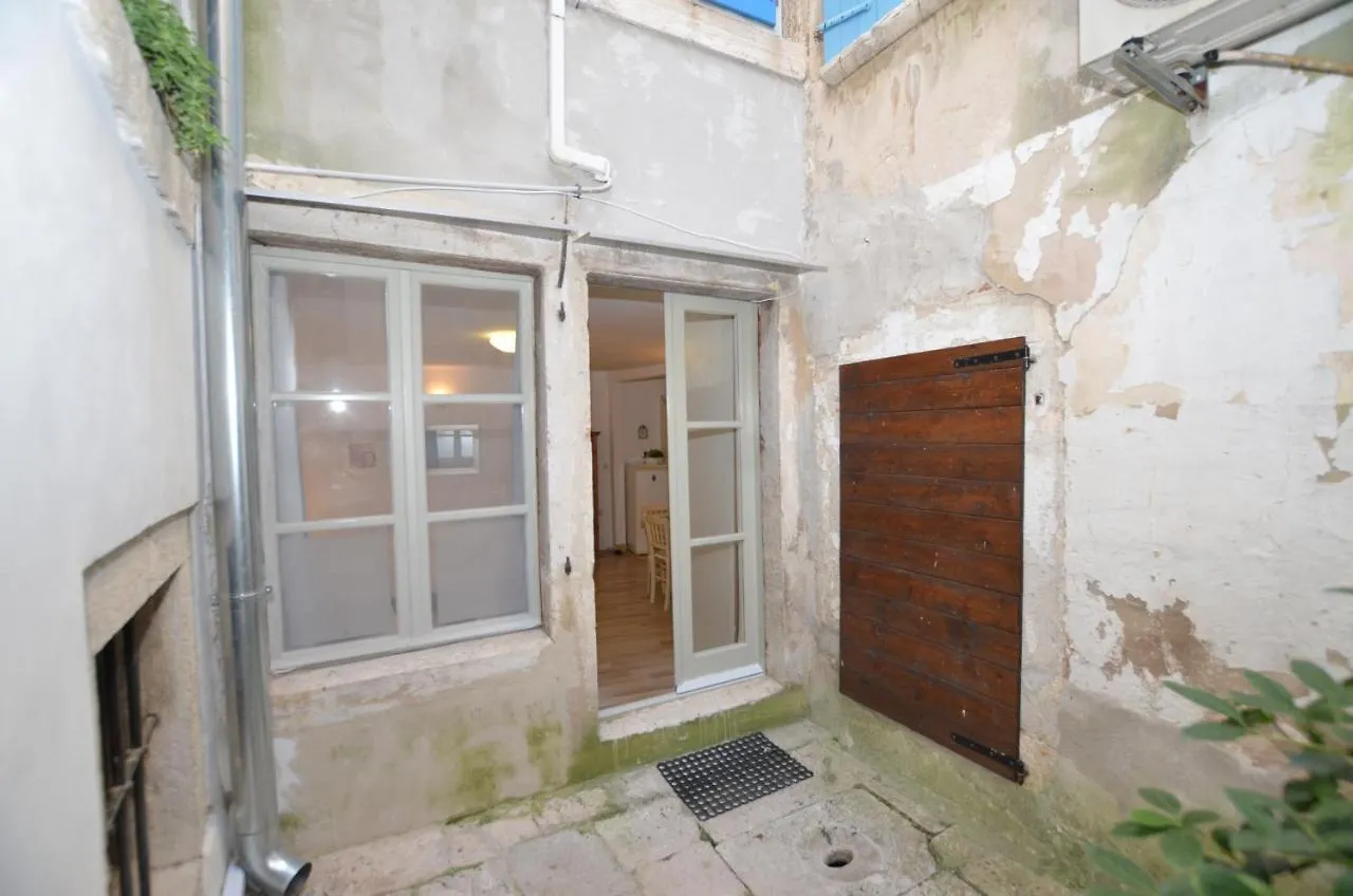 Mont 26 Apartment Rovinj Croatia